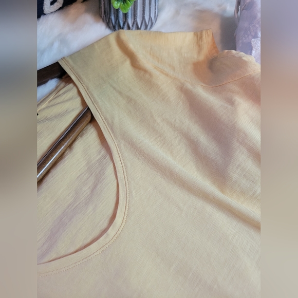 Drykorn For Beautiful People | AVIVI Classic Cotton Tee Shirt | Orange | Small - Picture 5 of 14